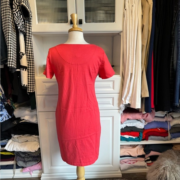 Elegant Red Dress - Picture 2 of 4